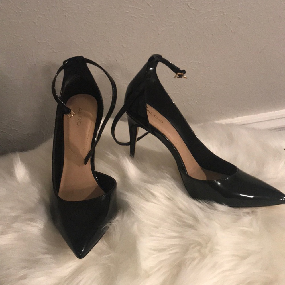 Brand new!!! Sexy black heels. Patent leather